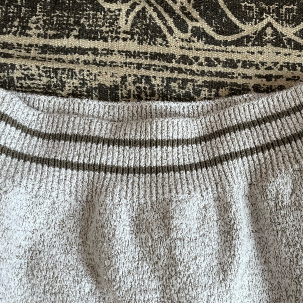 VTG Janton Grey V-Neck Oversized Slouchy Patterned Sweater: Size L - Picture 4 of 5